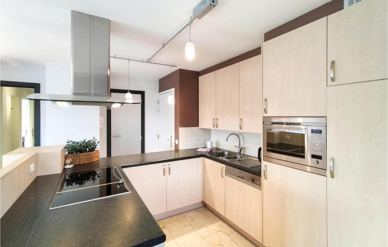 Nice Apartment In Bredene With Kitchen Exteriör bild