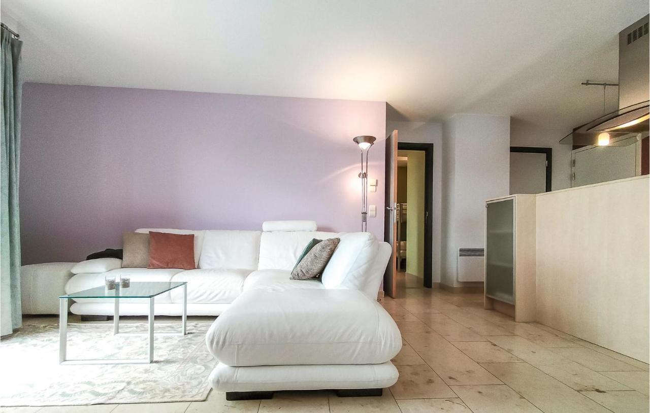 Nice Apartment In Bredene With Kitchen Exteriör bild
