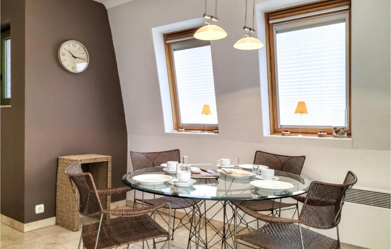 Nice Apartment In Bredene With Kitchen Exteriör bild